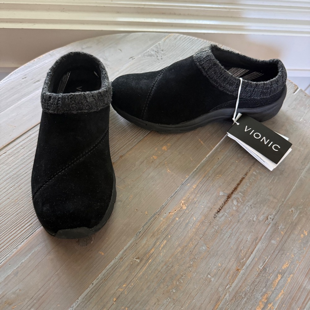 Vionic Action Arbor Black Suede Knit Collar Weather Resistant Clogs Shoe 6 NWT